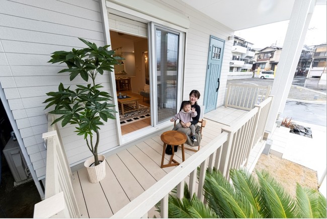 「ポムポムプリン」と枚方で創業55周年の「御浜住宅グループ」がコラボ！のサブ画像8_カバードポーチ　西海岸風の家「つだにしっぷ」