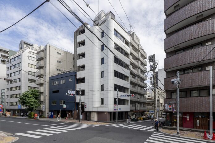収益ビル再生事業を行うループレイス　中央区新富町の1棟ビル再生プロジェクトが完了のメイン画像